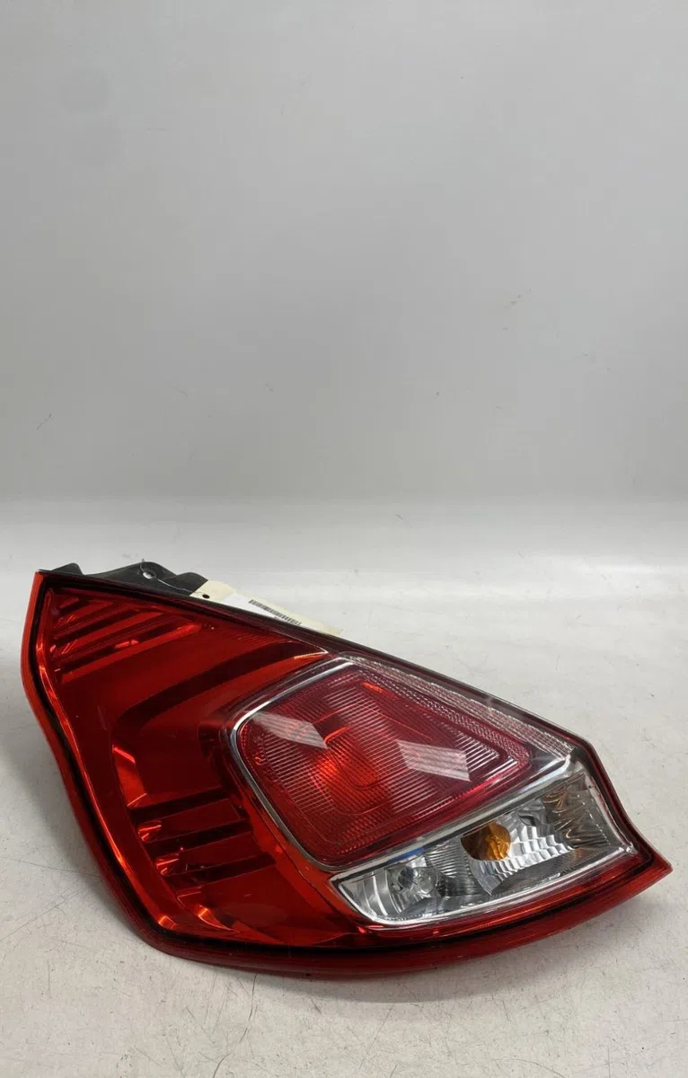 Feu arrière gauche Ford FIESTA VI (CB1, CCN) 1.25 (2008-2017) 5 portes occasion