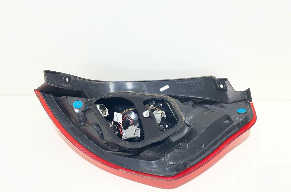 Feu arrière gauche Ford FIESTA VI (CB1, CCN) 1.5 tdci (2012-2017) occasion