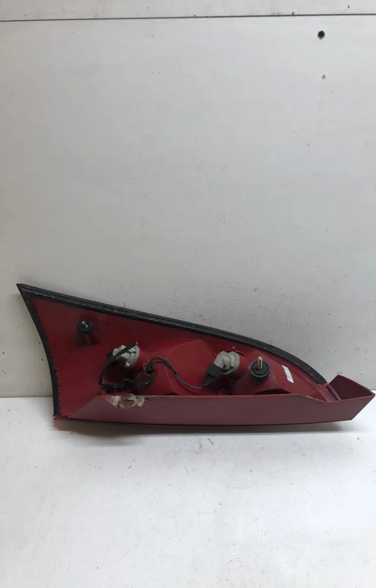 Feu arrière gauche Ford FOCUS I (DAW, DBW) 1.6 16v (1998-2004) occasion