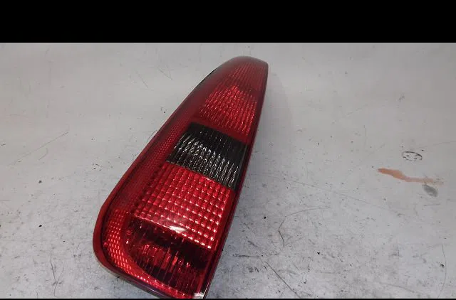 Feu arrière gauche Ford FUSION (JU_) 1.4 tdci (2002-2012) 5 portes occasion