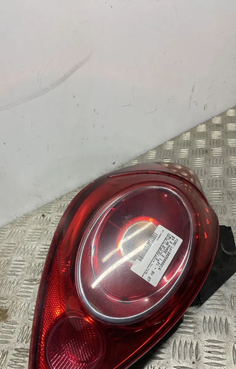 Feu arrière gauche FORD KA 2 PHASE 2 occasion