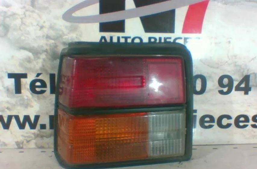 Feu arrière gauche HONDA CIVIC 4 occasion