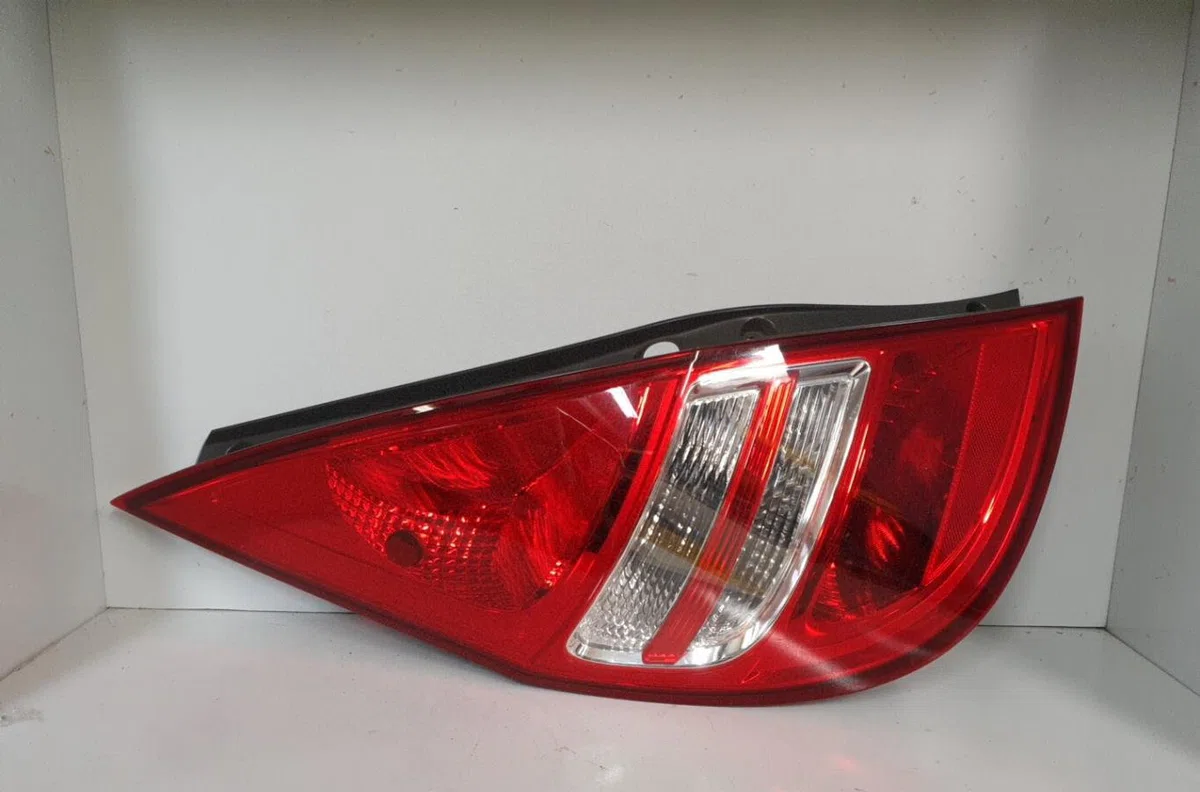 Feu arrière gauche HYUNDAI I 30 1 PHASE 1 occasion