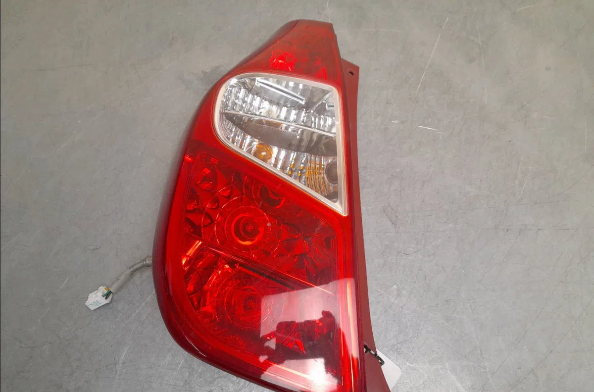 Feu arrière gauche Hyundai I10 I (PA) 1.1 (2011-2013) occasion