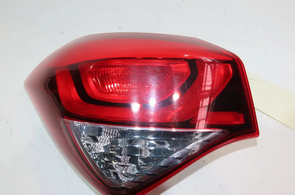 Feu arrière gauche Hyundai I20 II (GB, IB) 1.2 (2014) occasion