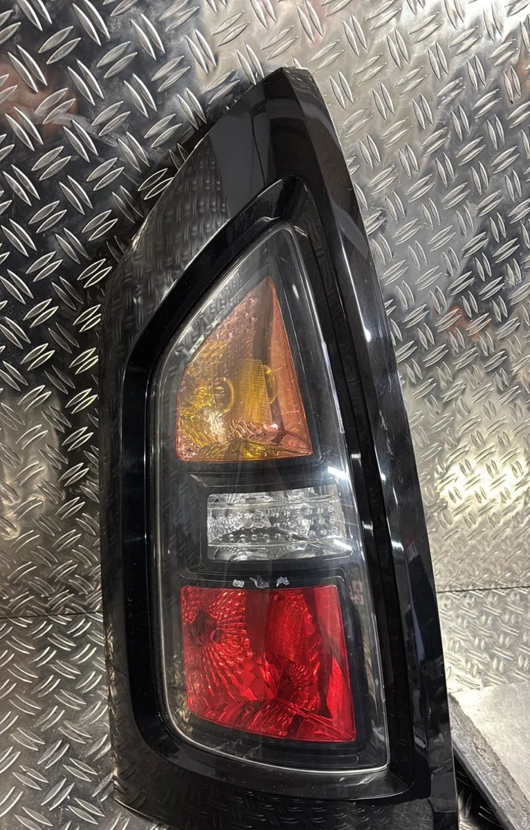 Feu arrière gauche Kia SOUL I (AM) 1.6 cvvt (2009-2011) occasion