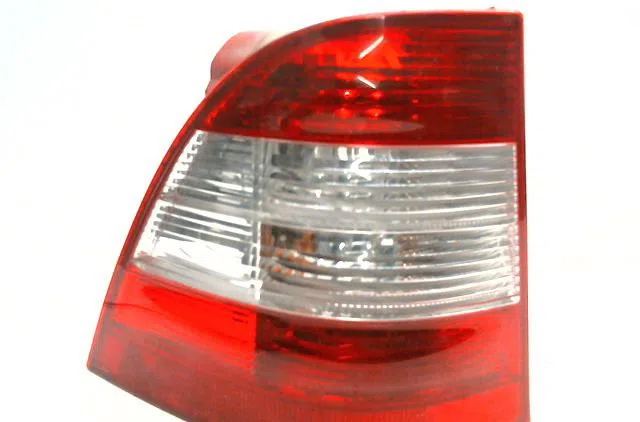 Feu arrière gauche Mercedes-benz CLASSE M (W163) Ml 270 cdi (163.113) (1999-2005) occasion