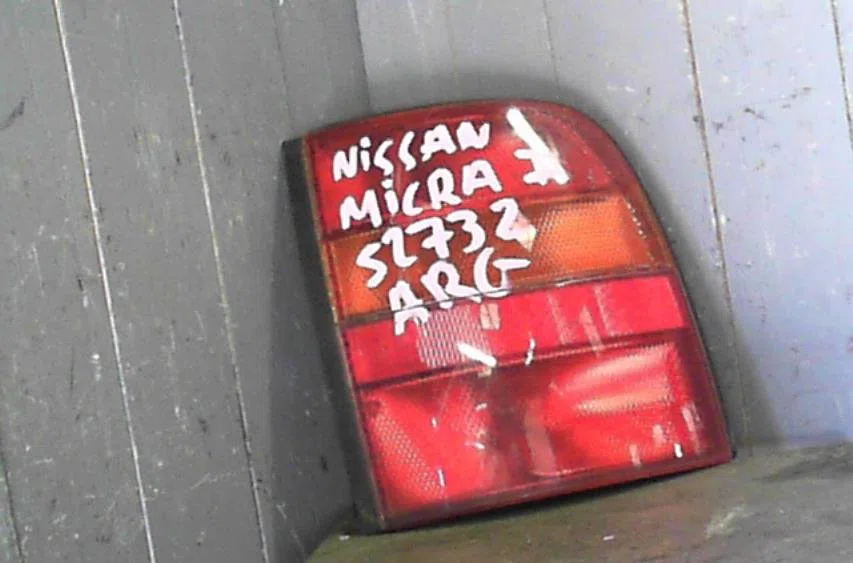 Feu arrière gauche NISSAN MICRA 2 PHASE 1 occasion