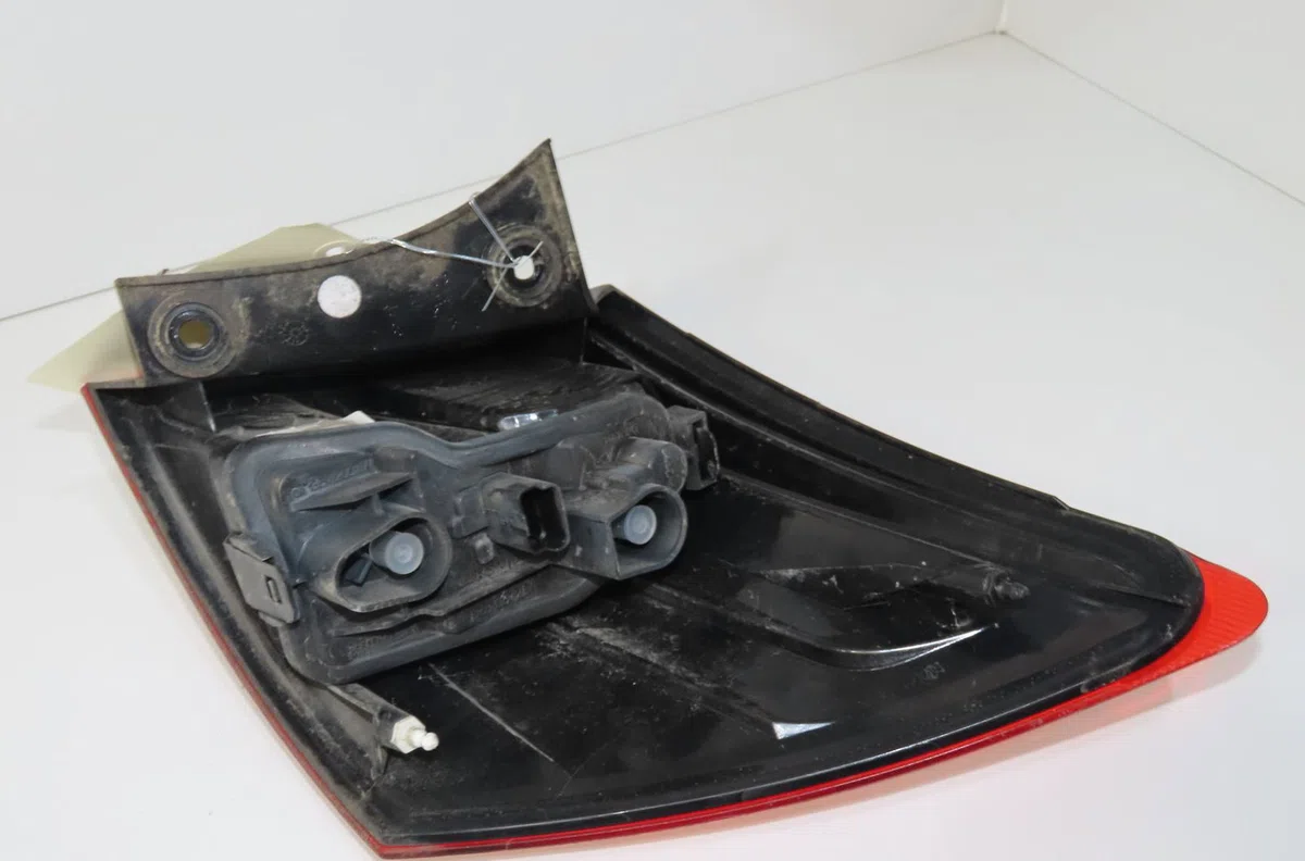 Feu arrière gauche Nissan QASHQAI - QASHQAI 2 I (J10, NJ10, JJ10E) 1.6 dci traction intégrale (2011-2013) occasion