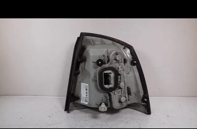 Feu arrière gauche Opel ASTRA G 3-5 portes (T98) 2.2 dti (f08, f48) (2002-2005) occasion