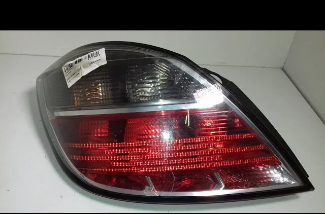 Feu arrière gauche Opel ASTRA H (A04) 1.7 cdti (l48) (2004-2010) occasion