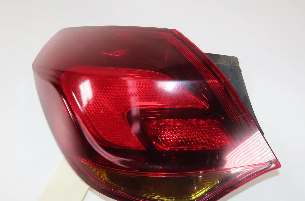 Feu arrière gauche Opel ASTRA J (P10) 1.3 cdti (68) (2009-2015) 5 portes occasion