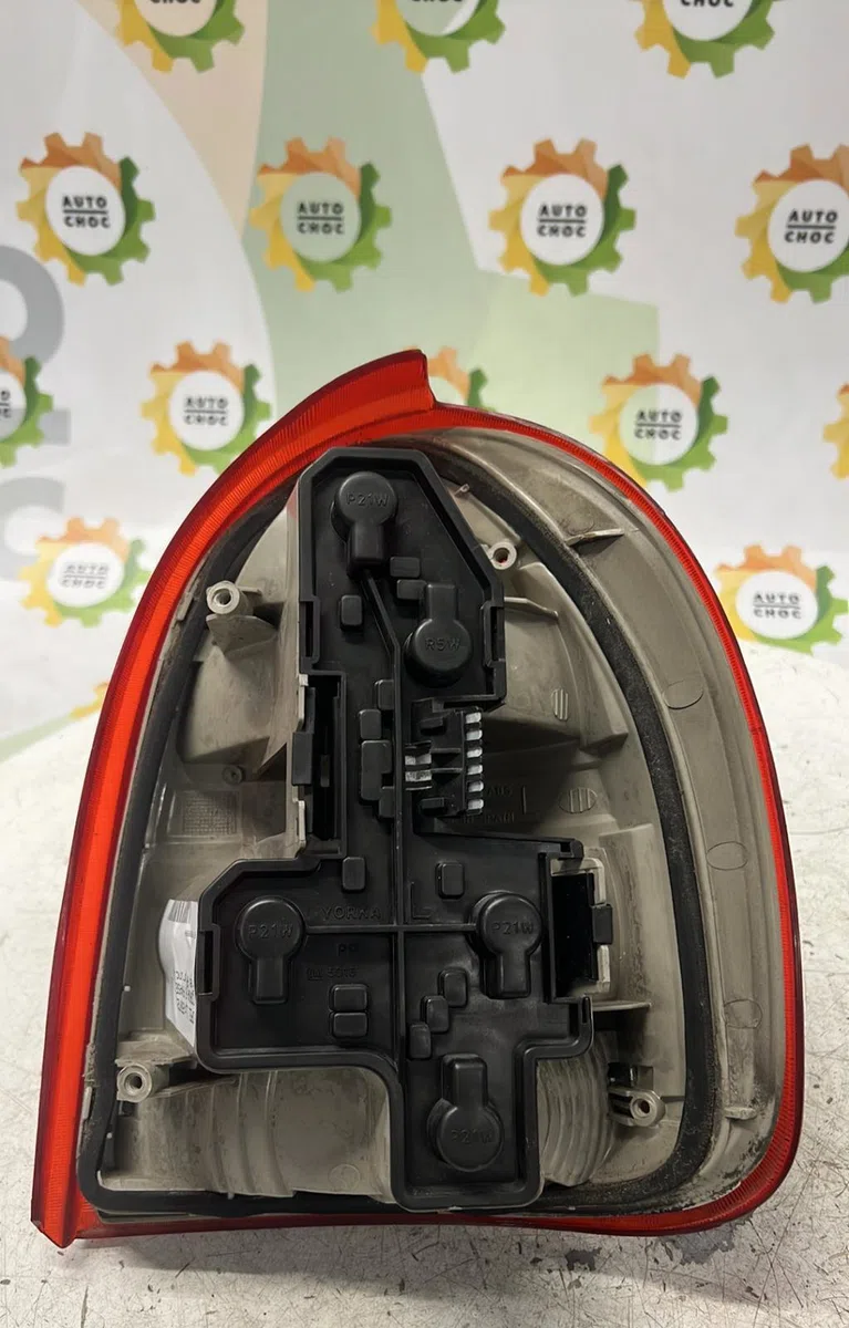 Feu arrière gauche OPEL CORSA B PHASE 1 occasion