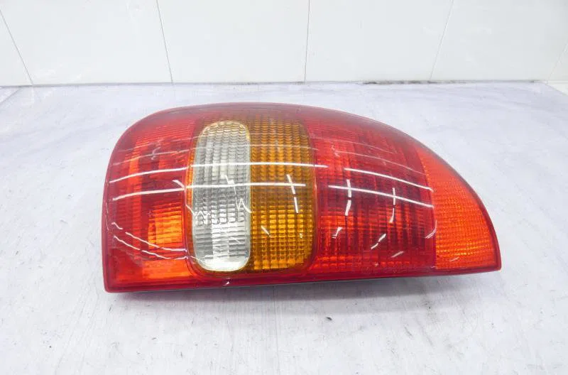 Feu arrière gauche OPEL CORSA B PHASE 2 occasion