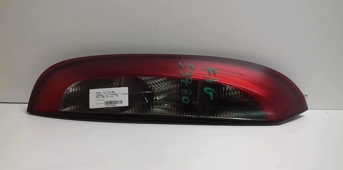 Feu arrière gauche Opel CORSA C (X01) 1.2 (f08, f68) (2000-2009) occasion