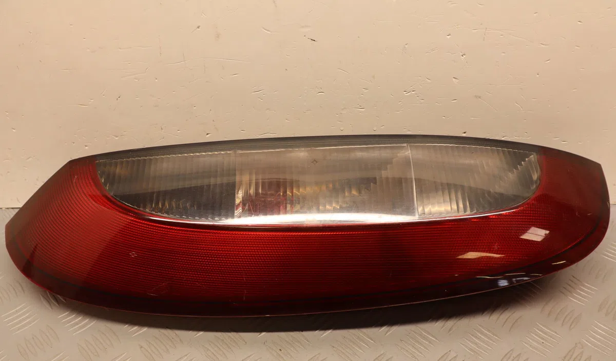 Feu arrière gauche Opel CORSA C (X01) 1.2 (f08, f68) (2000-2009) occasion