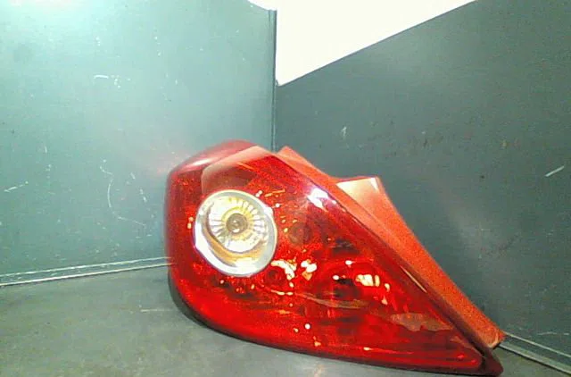 Feu arrière gauche Opel CORSA D (S07) 1.2 (l08, l68) (2006-2014) 5 portes occasion