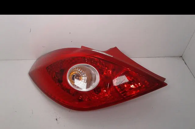 Feu arrière gauche Opel CORSA D (S07) 1.2 (l08, l68) (2006-2014) 5 portes occasion
