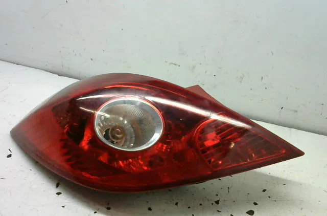 Feu arrière gauche Opel CORSA D (S07) 1.2 (l08, l68) (2006-2014) 5 portes occasion