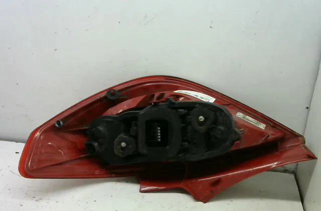 Feu arrière gauche Opel CORSA D (S07) 1.2 (l08, l68) (2006-2014) 5 portes occasion