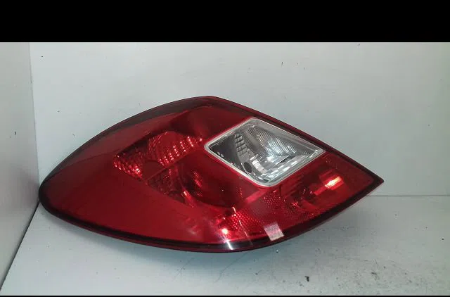 Feu arrière gauche Opel CORSA D (S07) 1.2 lpg (l08, l68) (2011-2014) occasion