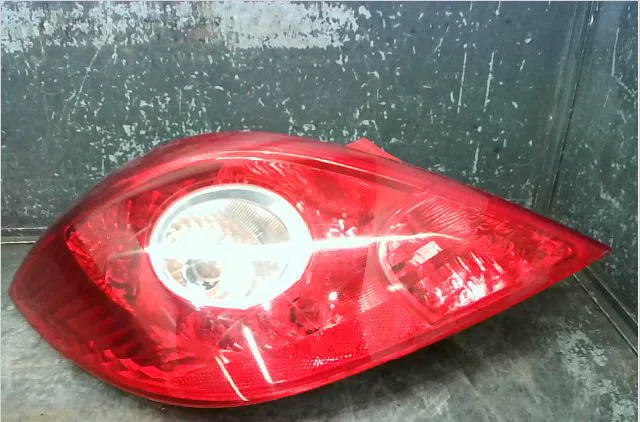Feu arrière gauche Opel CORSA D (S07) 1.3 cdti (l08, l68) (2006-2014) 5 portes occasion