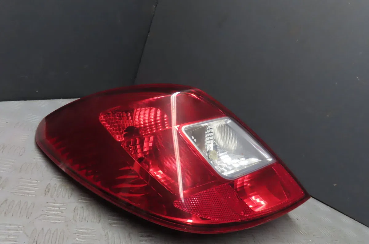 Feu arrière gauche Opel CORSA D (S07) 1.3 cdti (l08, l68) (2006-2014) 5 portes occasion
