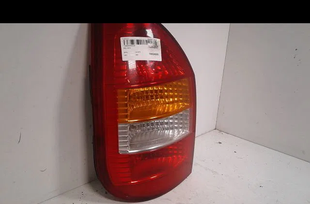 Feu arrière gauche Opel ZAFIRA A Monospace (T98) 2.0 dti 16v (f75) (2000-2005) 5 portes occasion