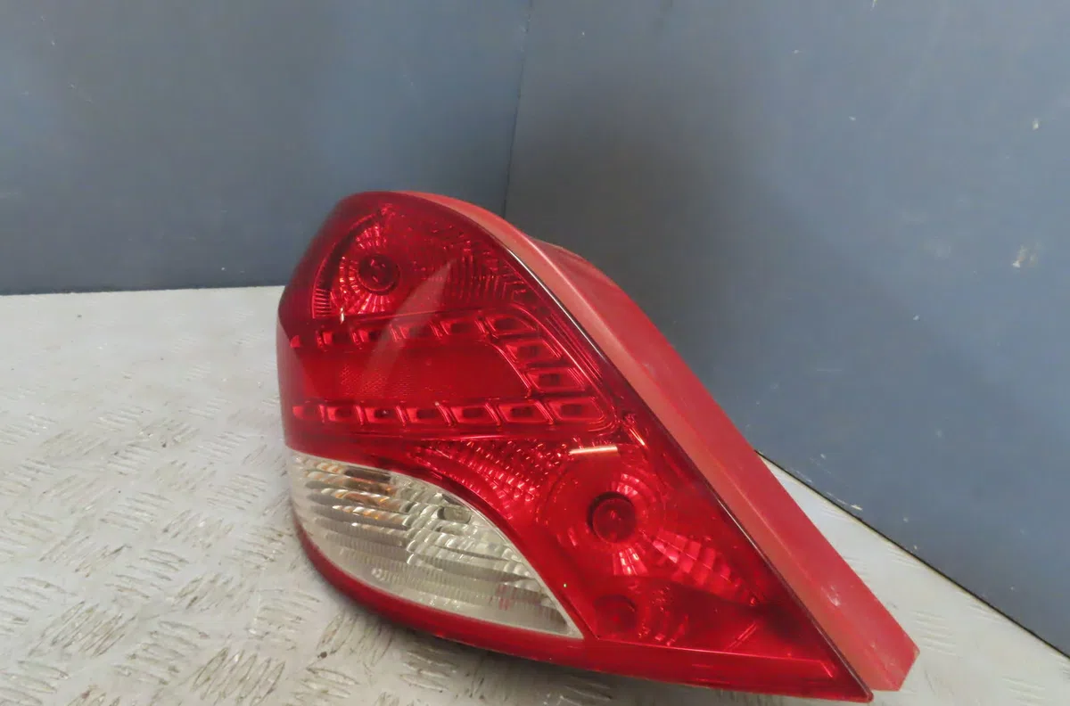 Feu arrière gauche Peugeot 207-207 (WA_, WC_) 1.4 (2006-2013) 5 portes occasion
