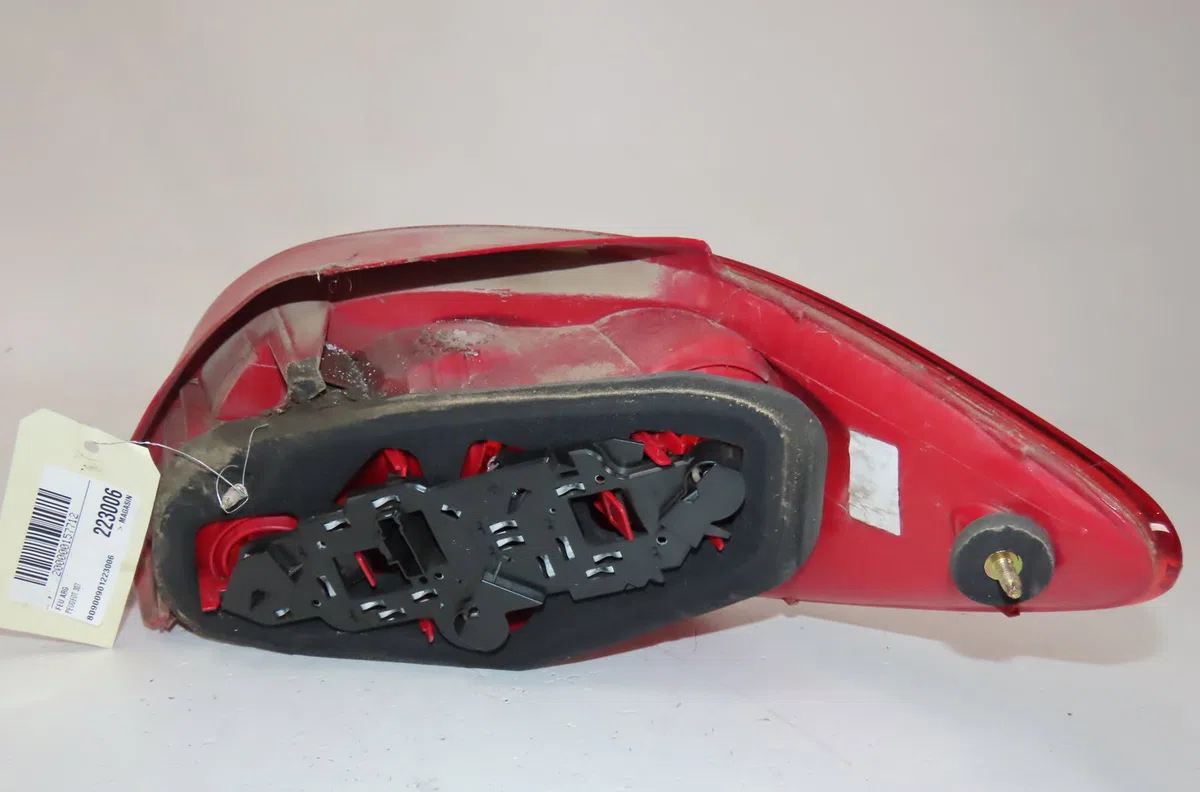 Feu arrière gauche Peugeot 307 (3A-C) 2.0 hdi 110 (2000-2007) occasion