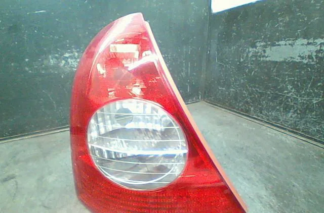 Feu arrière gauche Renault CLIO II (BB_, CB_) 1.2 (bb0a, bb0f, bb10, bb1k, bb28, bb2d, bb2h, cb0a,... (1998-2010) 5 port