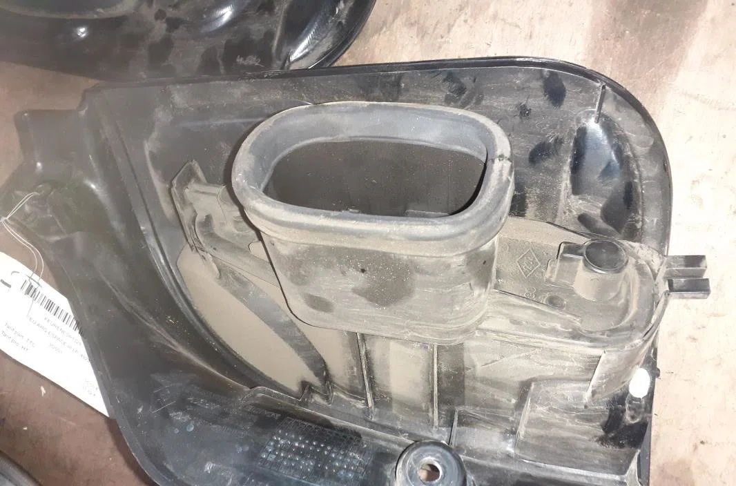 Feu arrière gauche Renault ESPACE III (JE0_) 2.2 12v td (je0e, je0h, je0p) (1996-2000) occasion