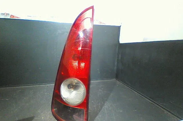 Feu arrière gauche Renault ESPACE IV (JK0-1_) 1.9 dci (jk0u) (2003-2005) 5 portes occasion