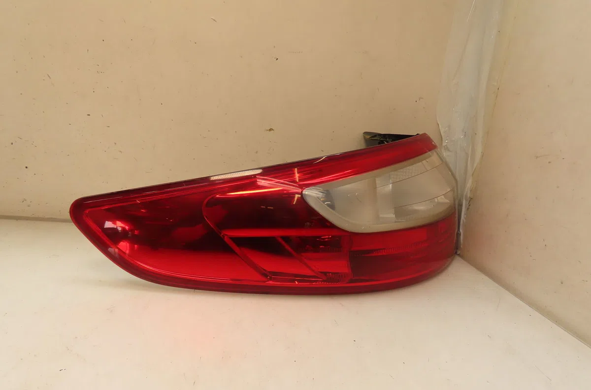 Feu arrière gauche Renault FLUENCE (L3_) 1.5 dci (l30b) (2010) occasion