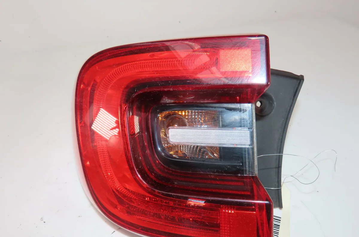 Feu arrière gauche Renault KADJAR (HA_, HL_) 1.5 dci 110 (hla3) (2015) occasion