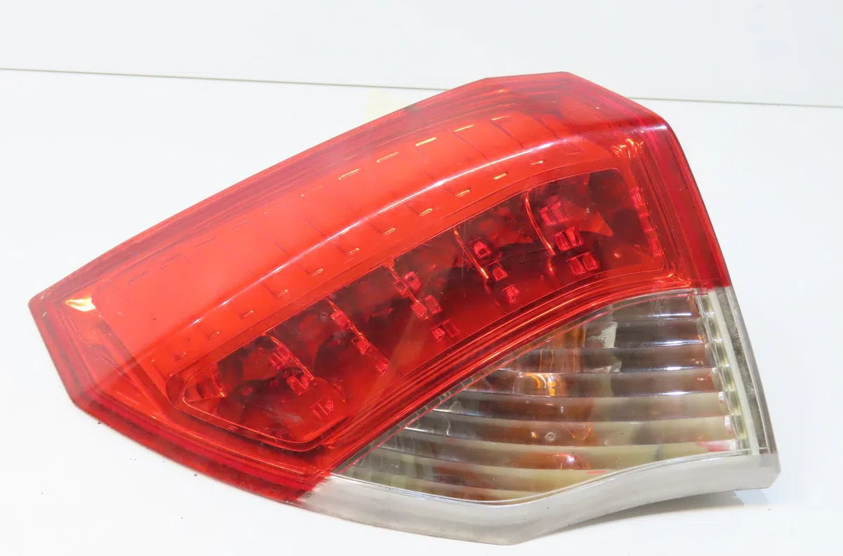 Feu arrière gauche Renault LAGUNA III (BT0-1) 2.0 dci (bt01, bt08, bt09, bt0e, bt0k, bt12, bt1c, bt1d,... (2007-2015) 5 