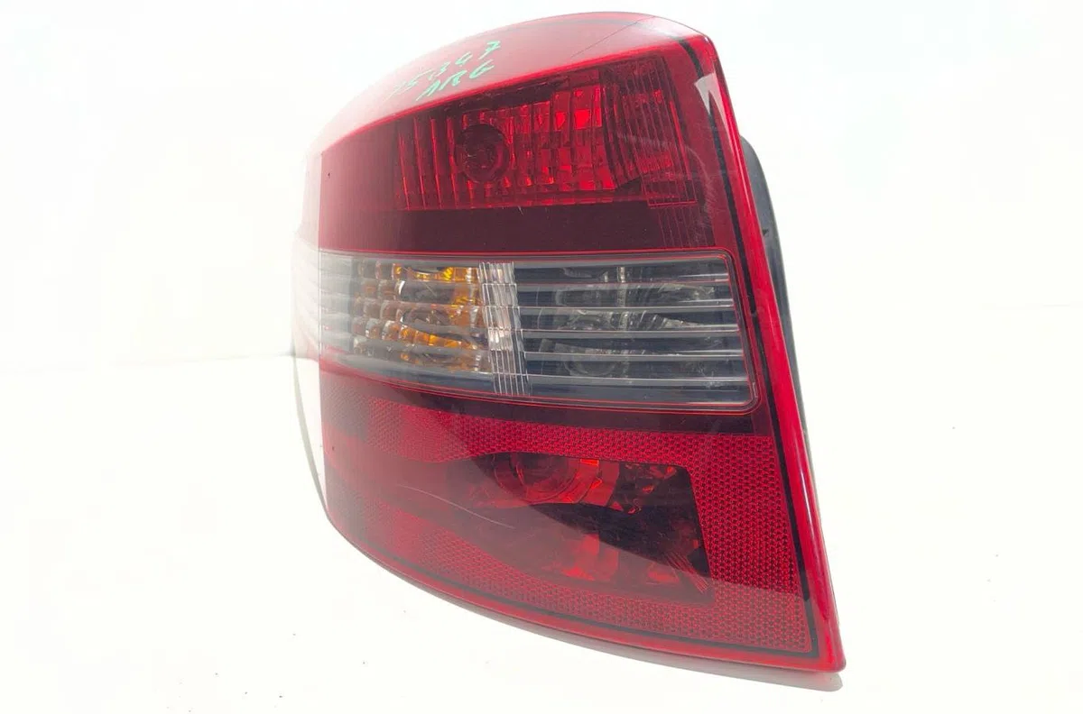 Feu arrière gauche Renault LAGUNA III Grandtour (KT0-1) 1.5 dci (kt0a, kt0r, kt02) (2007-2015) occasion