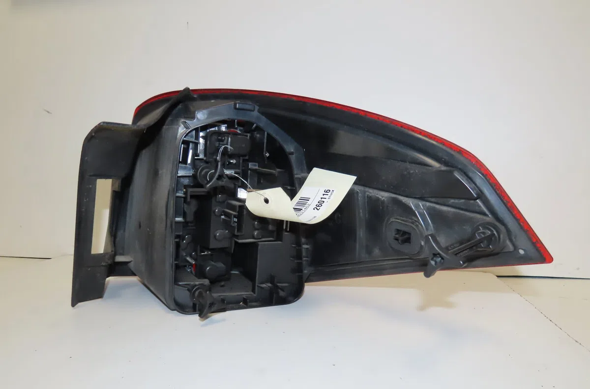 Feu arrière gauche Renault LAGUNA III Grandtour (KT0-1) 1.5 dci (kt0a, kt0r, kt02) (2007-2015) occasion