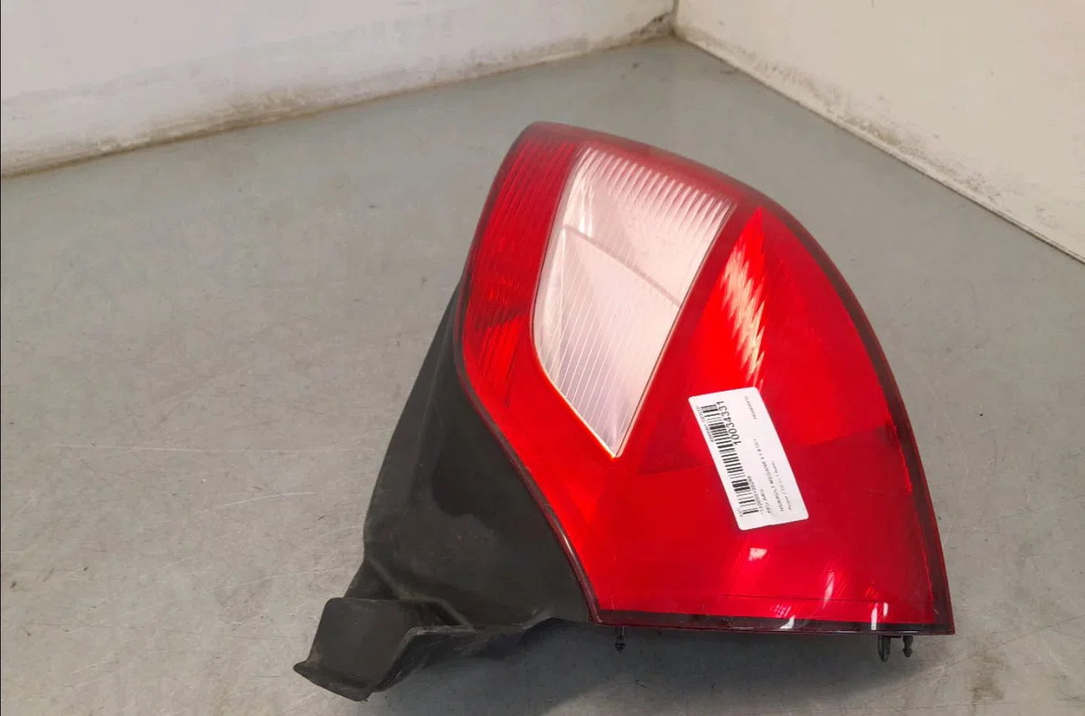 Feu arrière gauche RENAULT MEGANE II 2005 occasion