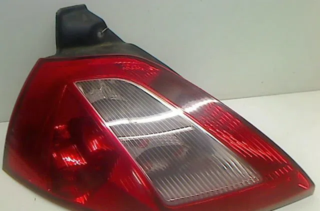 Feu arrière gauche Renault MEGANE II (BM0-1_, CM0-1_) 1.5 dci (bm1e, cm1e) (2005-2008) occasion