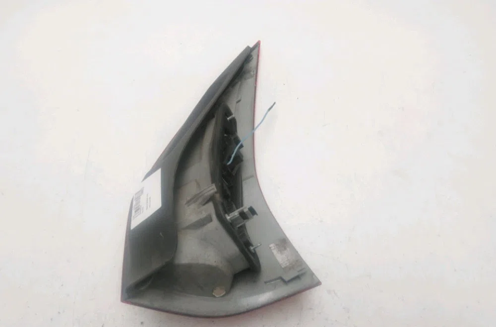 Feu arrière gauche Renault MEGANE II Break (KM0-1_) 1.9 dci (2005-2009) occasion