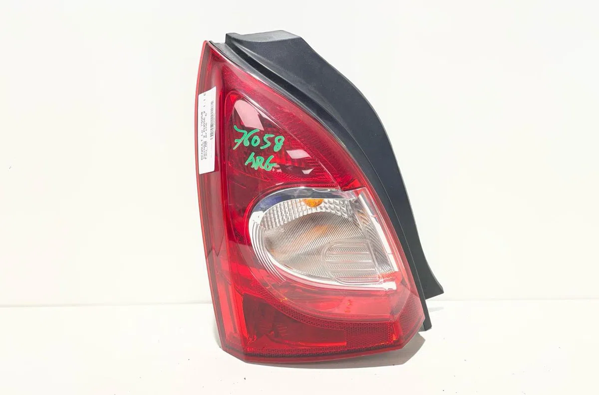 Feu arrière gauche Renault TWINGO II (CN0_) 1.2 16v (cn04, cn0a, cn0b) (2007-2014) 3 portes occasion