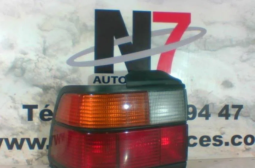 Feu arrière gauche ROVER 200 1 PHASE 2 occasion