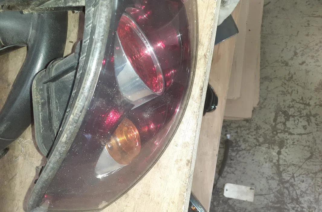 Feu arrière gauche Seat IBIZA III (6L1) 1.4 tdi (2002-2005) occasion