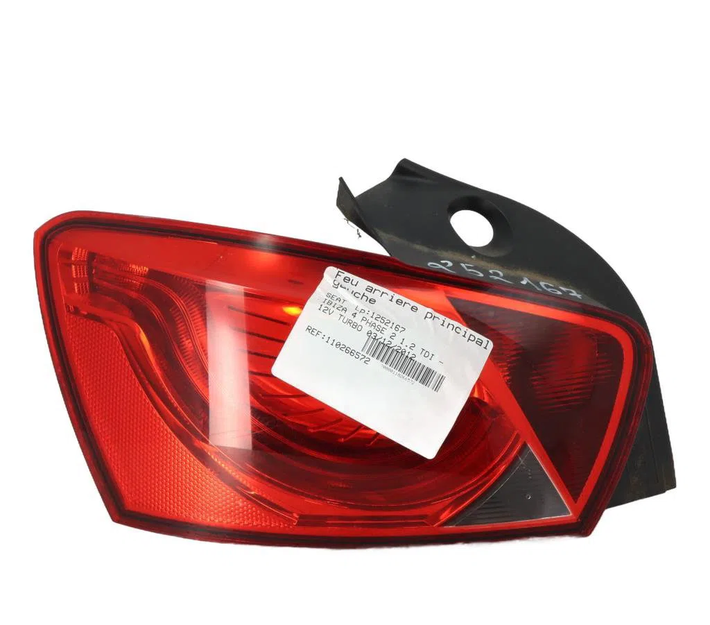 Feu arrière gauche Seat IBIZA IV (6J5, 6P1) 1.2 tdi (2010-2015) occasion