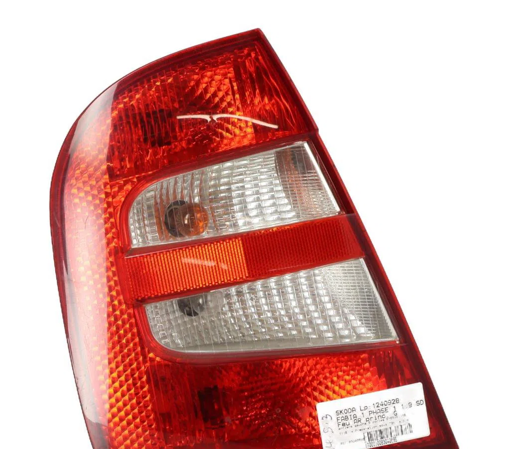 Feu arrière gauche Skoda FABIA I A trois volumes (6Y3) 1.9 sdi (1999-2007) occasion