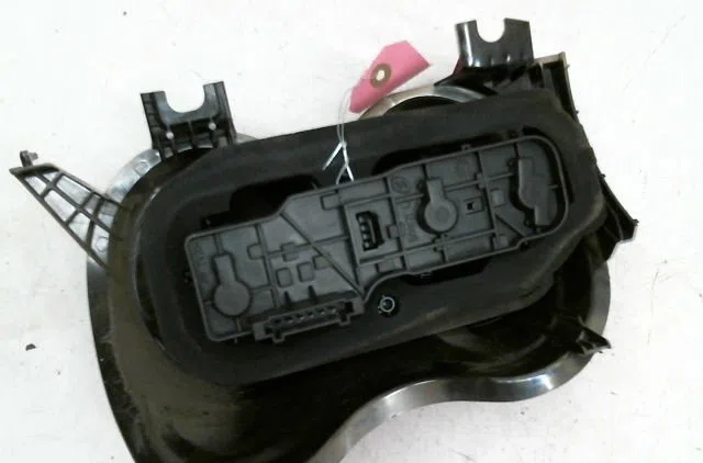 Feu arrière gauche Smart FORTWO Cabrio (451) Electric drive (451.490, 451.491) (2010-2012) occasion