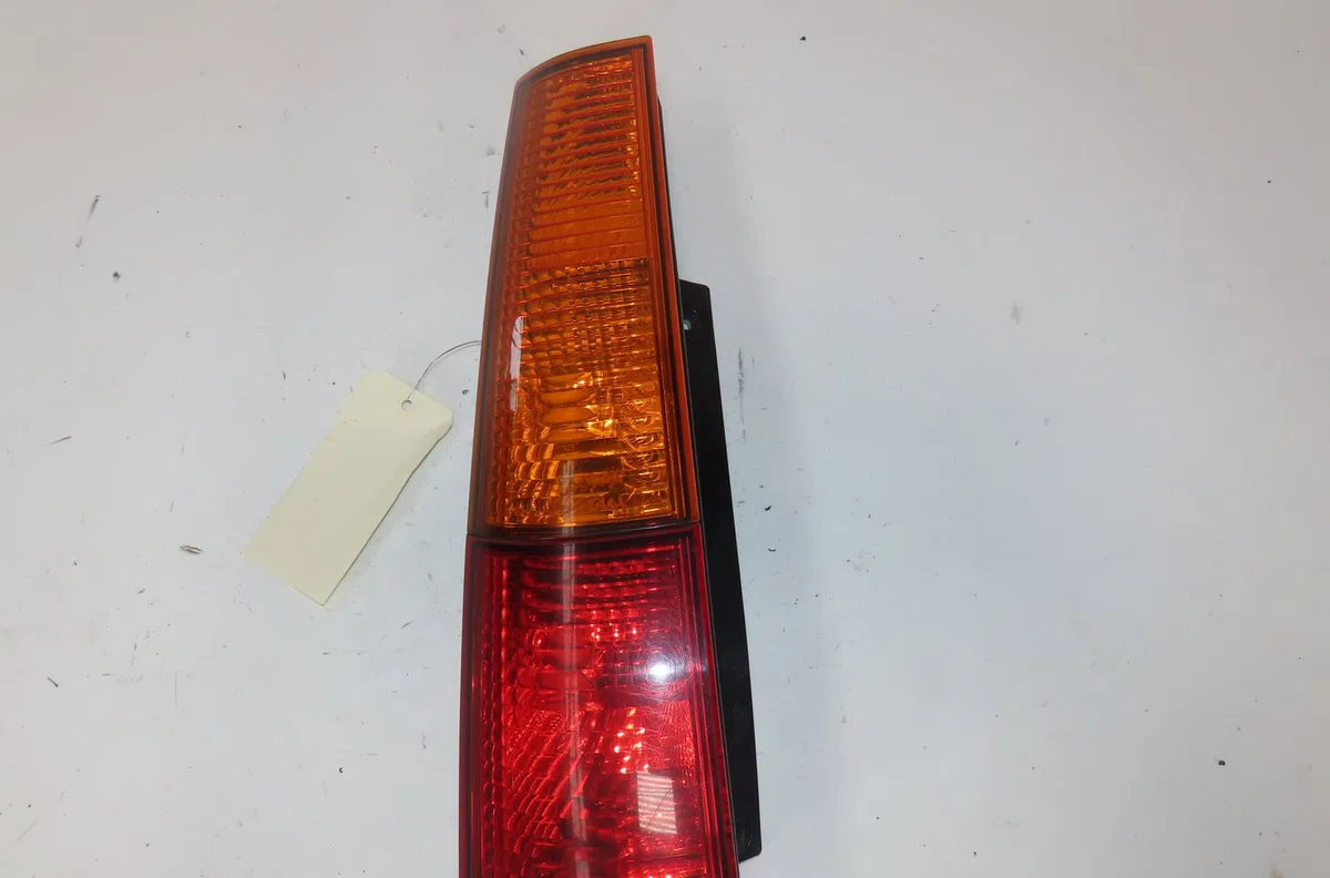 Feu arrière gauche Suzuki IGNIS II (MH) 1.5 (rm415) (2003) occasion