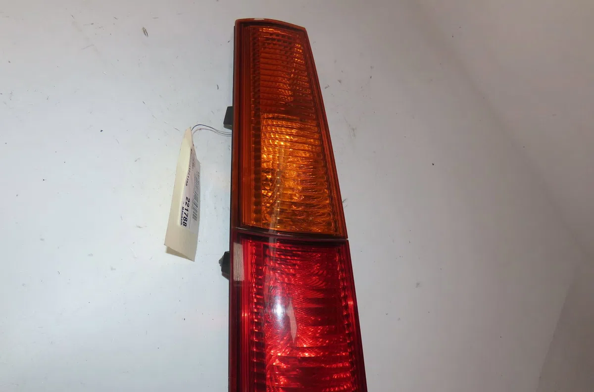 Feu arrière gauche Suzuki IGNIS II (MH) 1.5 (rm415) (2003) occasion