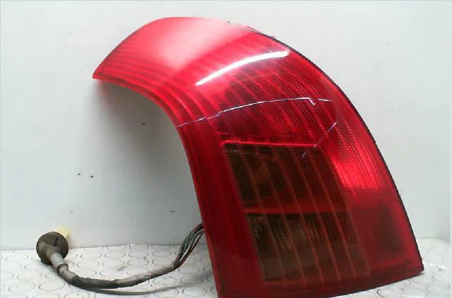 Feu arrière gauche Suzuki SWIFT III (MZ, EZ) 1.3 ddis (rs 413d) (2005) 5 portes occasion